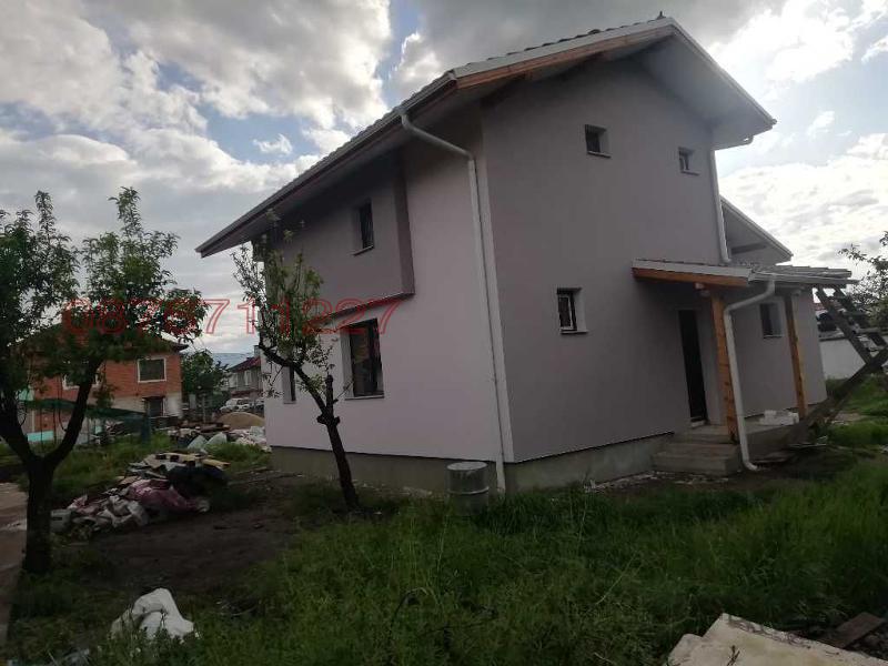 Продава КЪЩА
