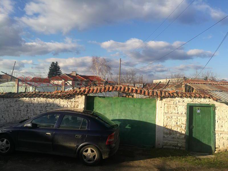 Продава КЪЩА