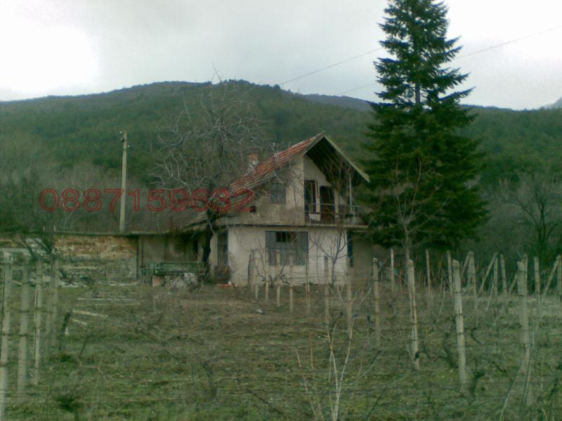 Продава ВИЛА