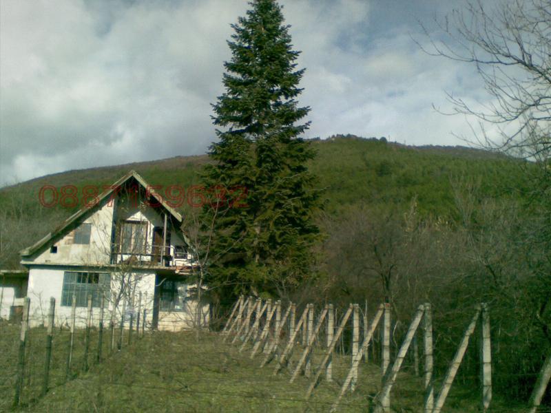 Продава ВИЛА
